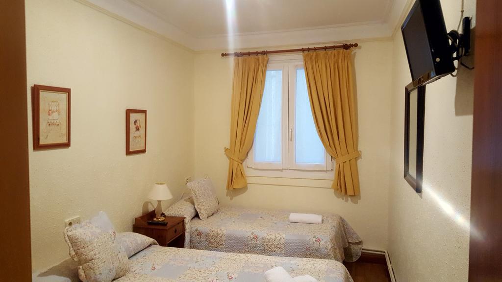 Pension Ibai San Sebastián Esterno foto